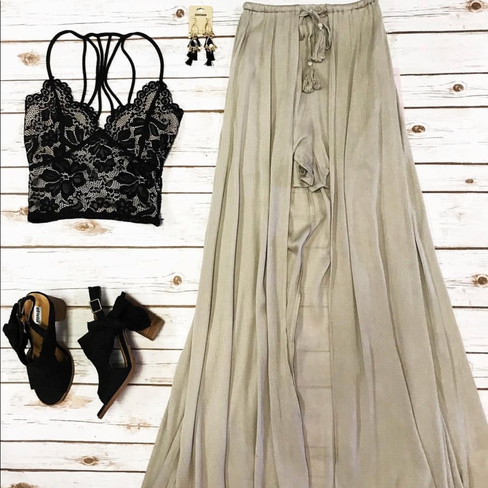 Maxi skirt with shorts